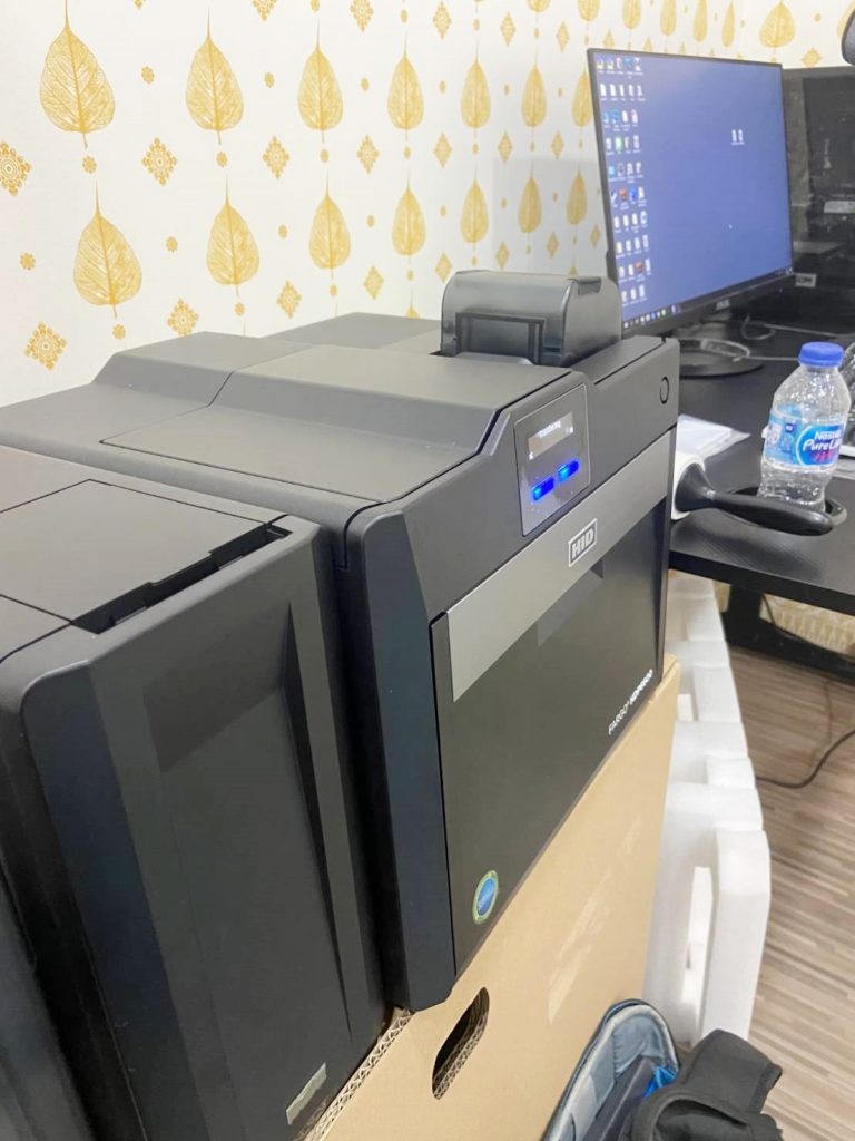 เครื่องพิมพ์บัตร HID